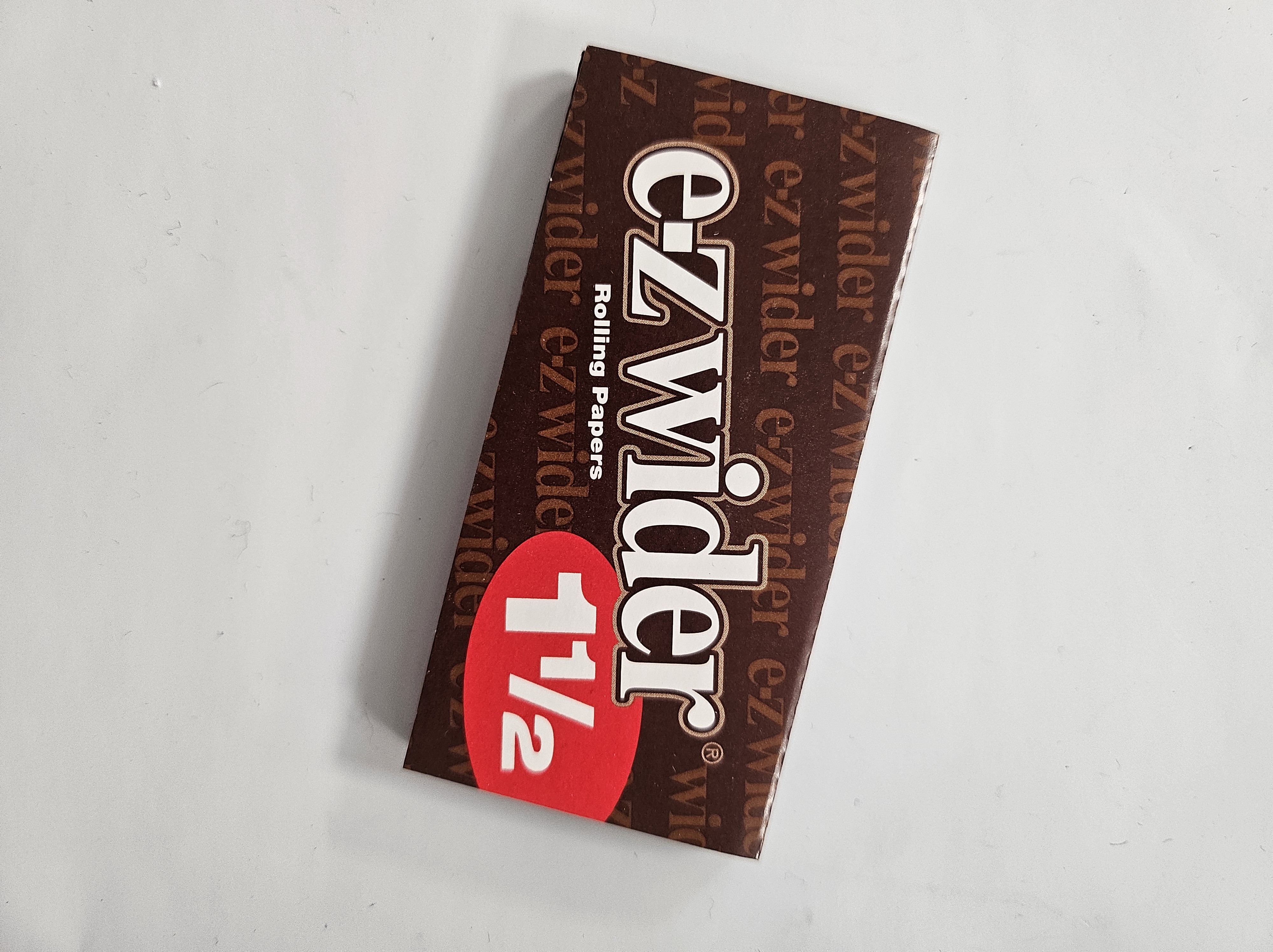Photograph of product: E-ZWider 1 1/2 Papers
