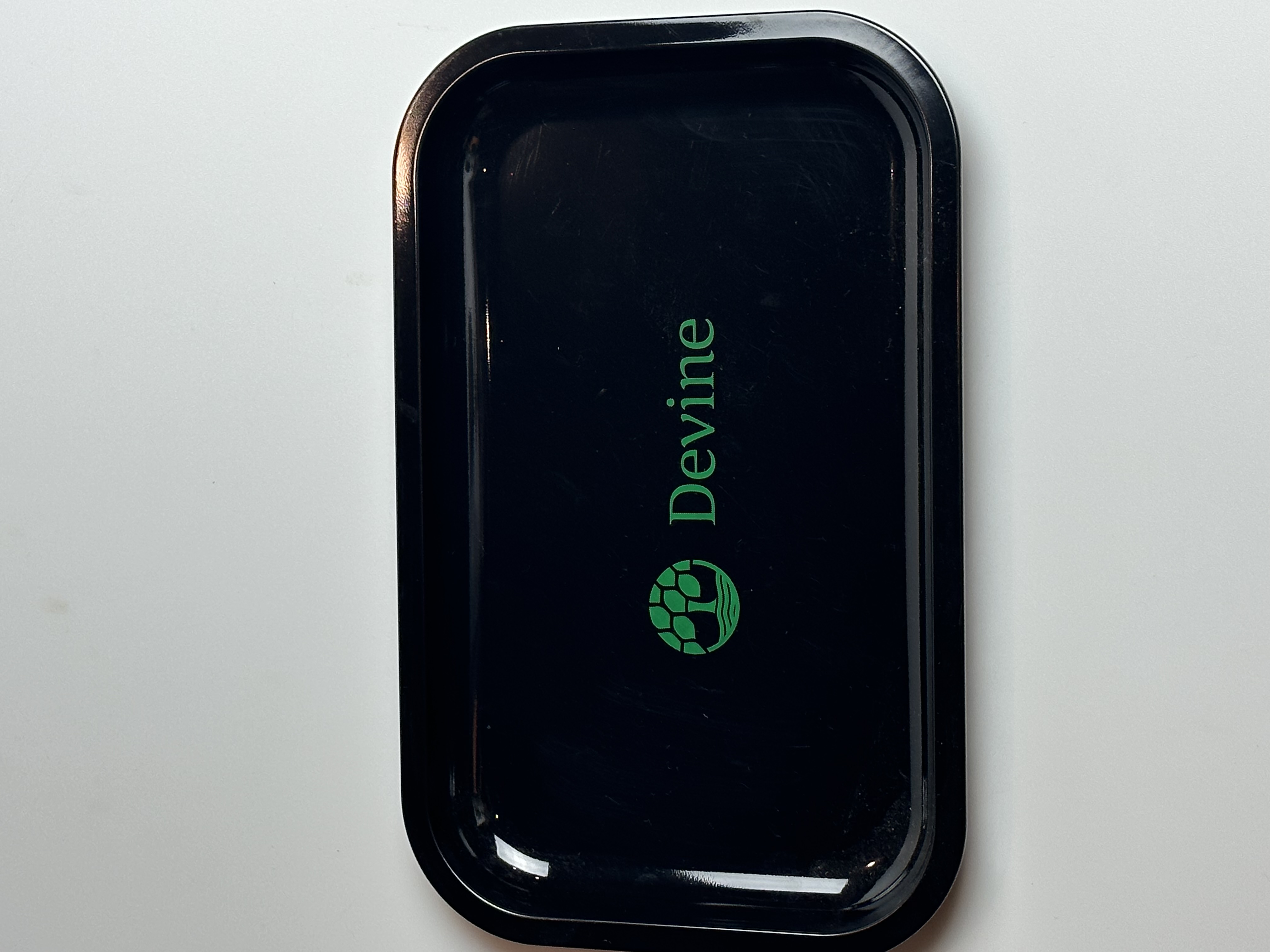 Photograph of product: Devine Logo Rolling Tray