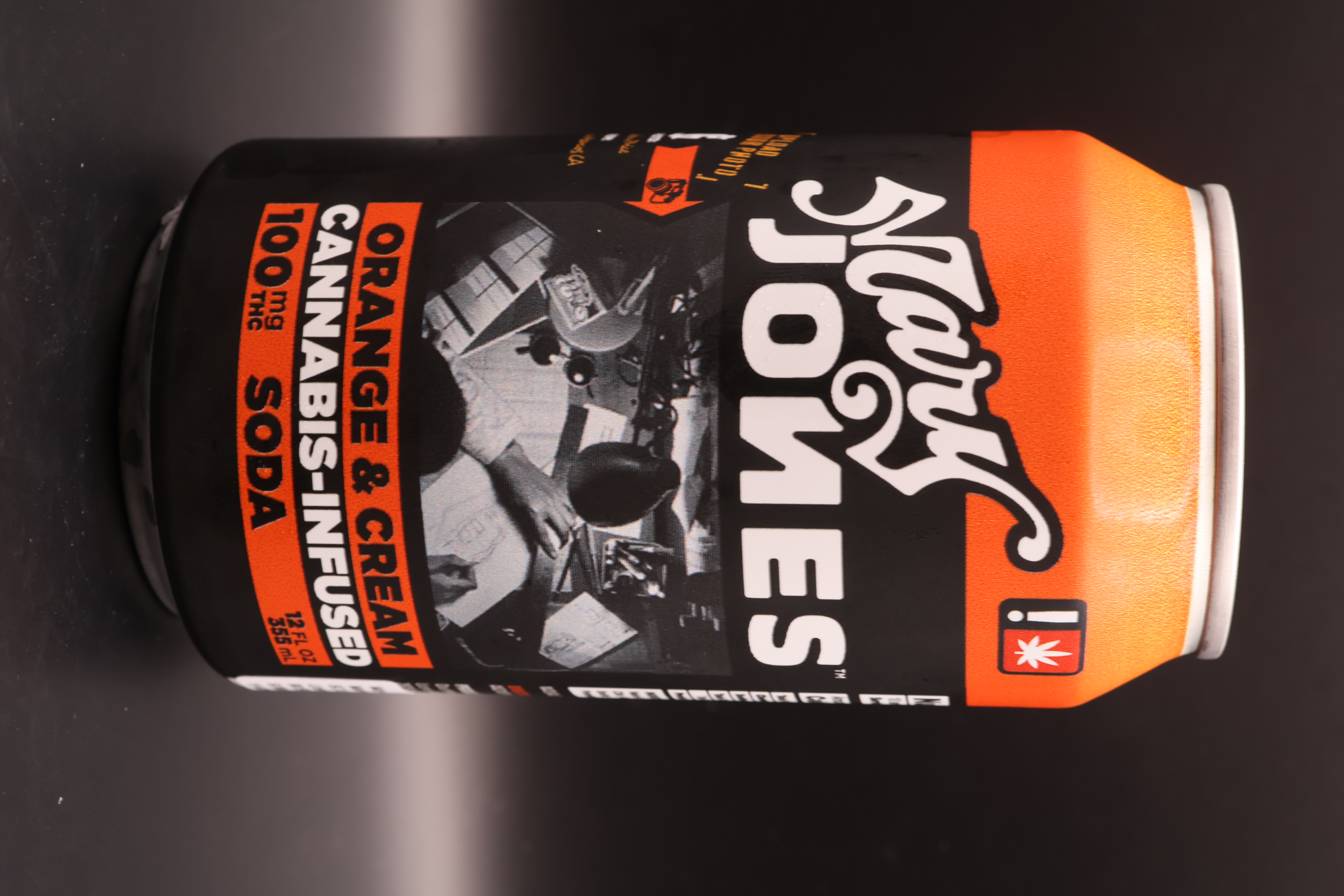 Photograph of product: Oranges And Cream 100mg (Mary Jones Soda)