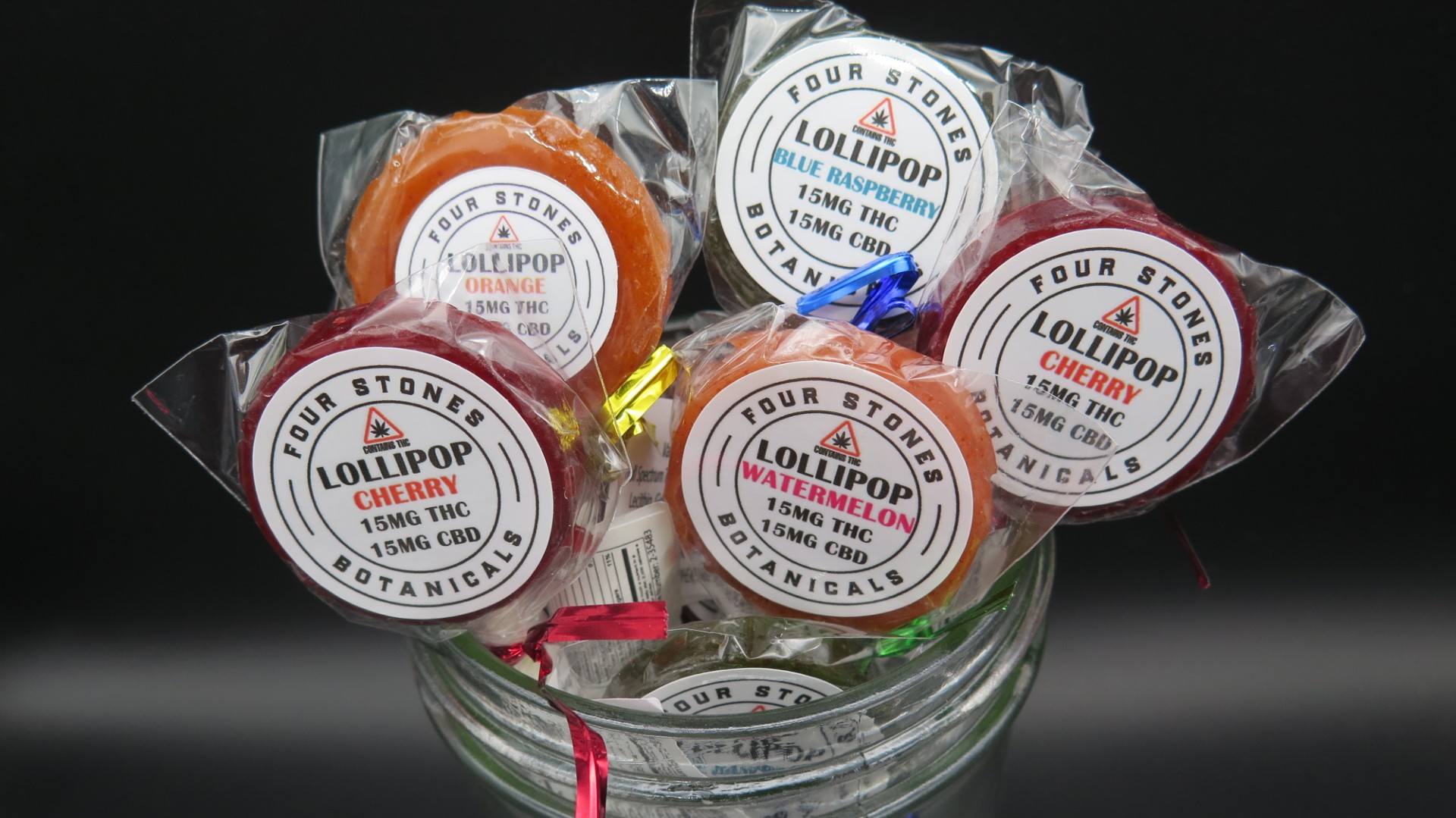Photograph of product: Lollipop 15:15 TH-oui:CBD | Assorted Flavors