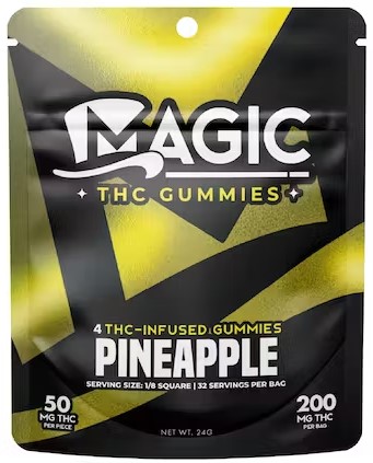 Photograph of product: Magic Edibles | 200MG Gummies | Peach Mango