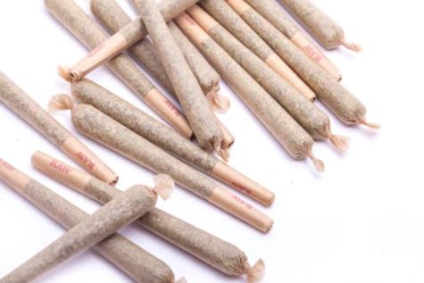 Photograph of Product: FYPM Preroll 14Pk Strawberry Cough 14G