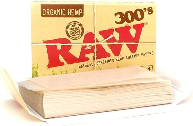 Photograph of product: Raw Organic I 300's I Rolling Papers | 1 1/4