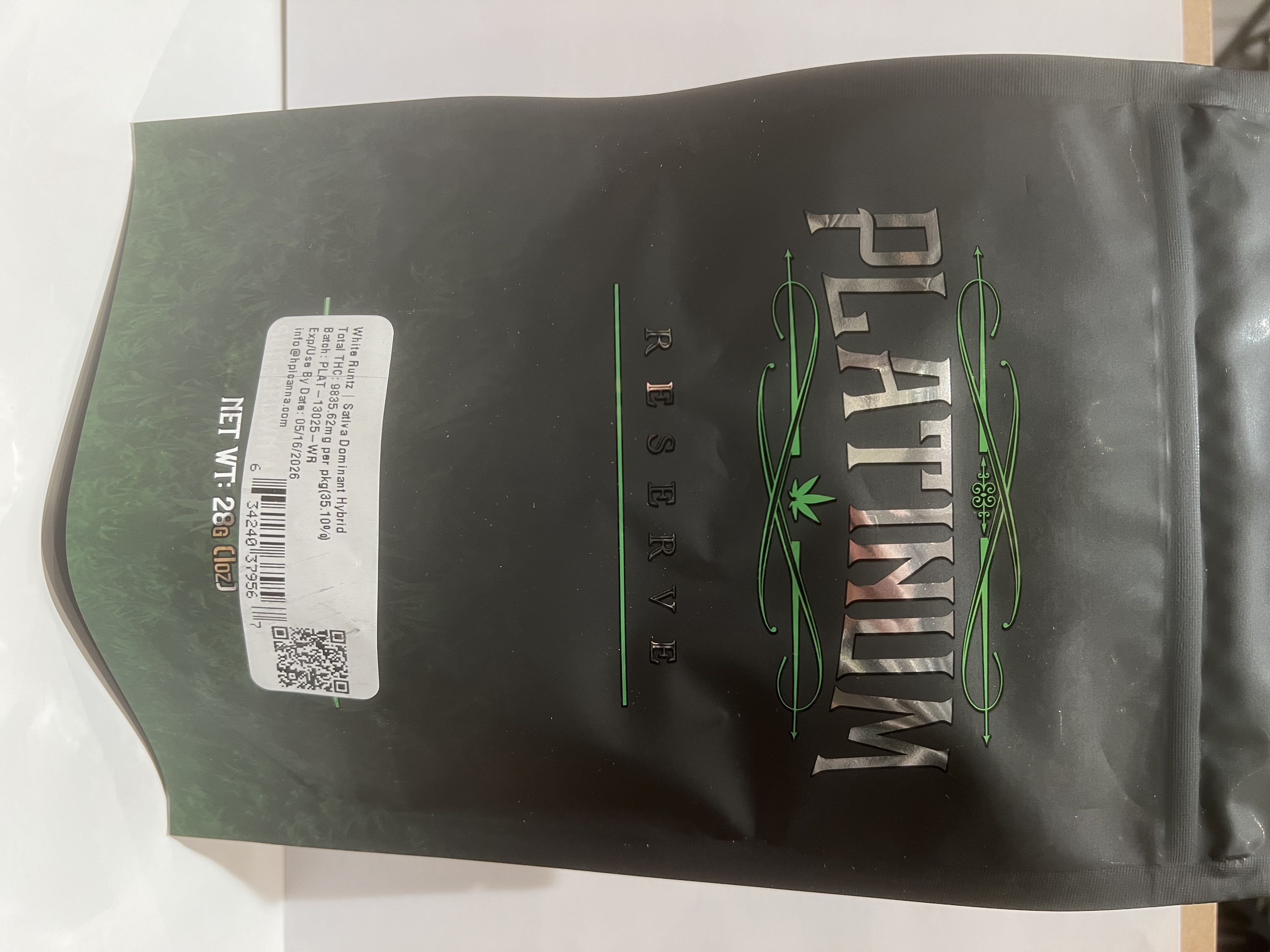 Photograph of Product: Platinum Reserve | White Runtz - 28g