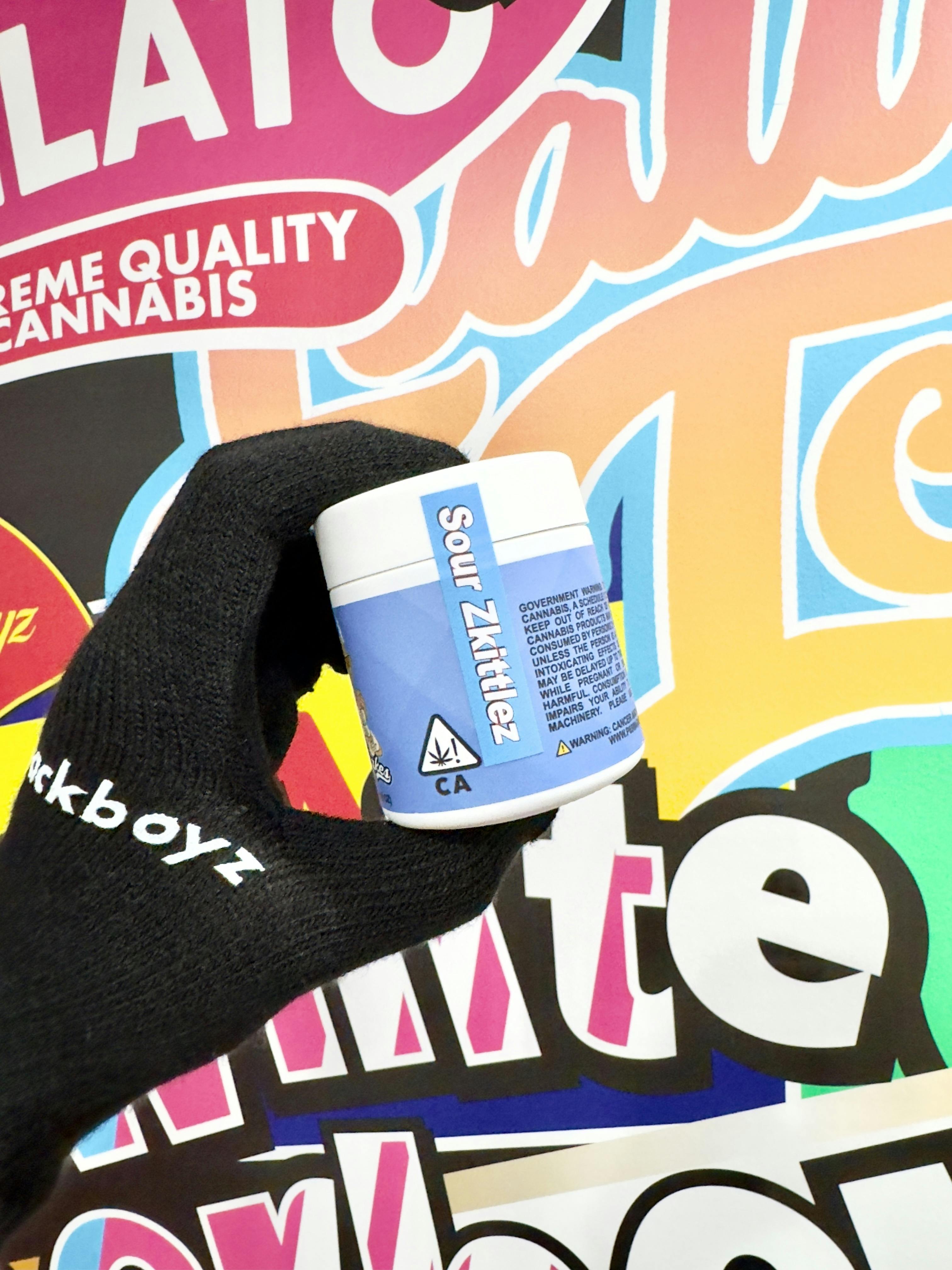 Photograph of product: Poundcakes Farm - Sour Zkittlez 3.5g [ALL TAXES INCLUDED]