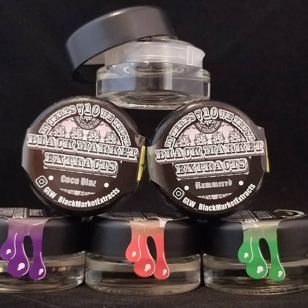 Photograph of product: GLW Black Market Extracts Frosty Cookies BHO Wax Oui'd 1g