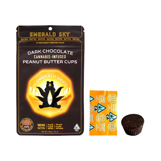 Photograph of product: Oui'd DARK CHOCOLATE PEANUT BUTTER CUPS 10PK - 100MG