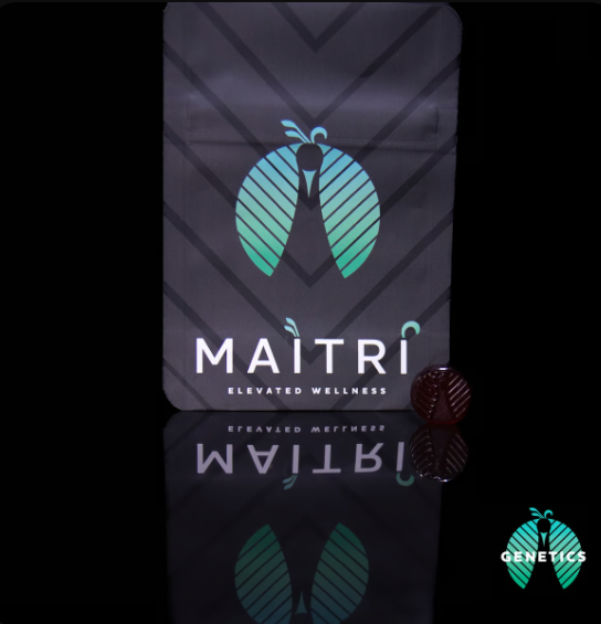 Photograph of product: Maitri Seven Stars #8 x Starfruit Live Resin Troches 10mg (10pk)