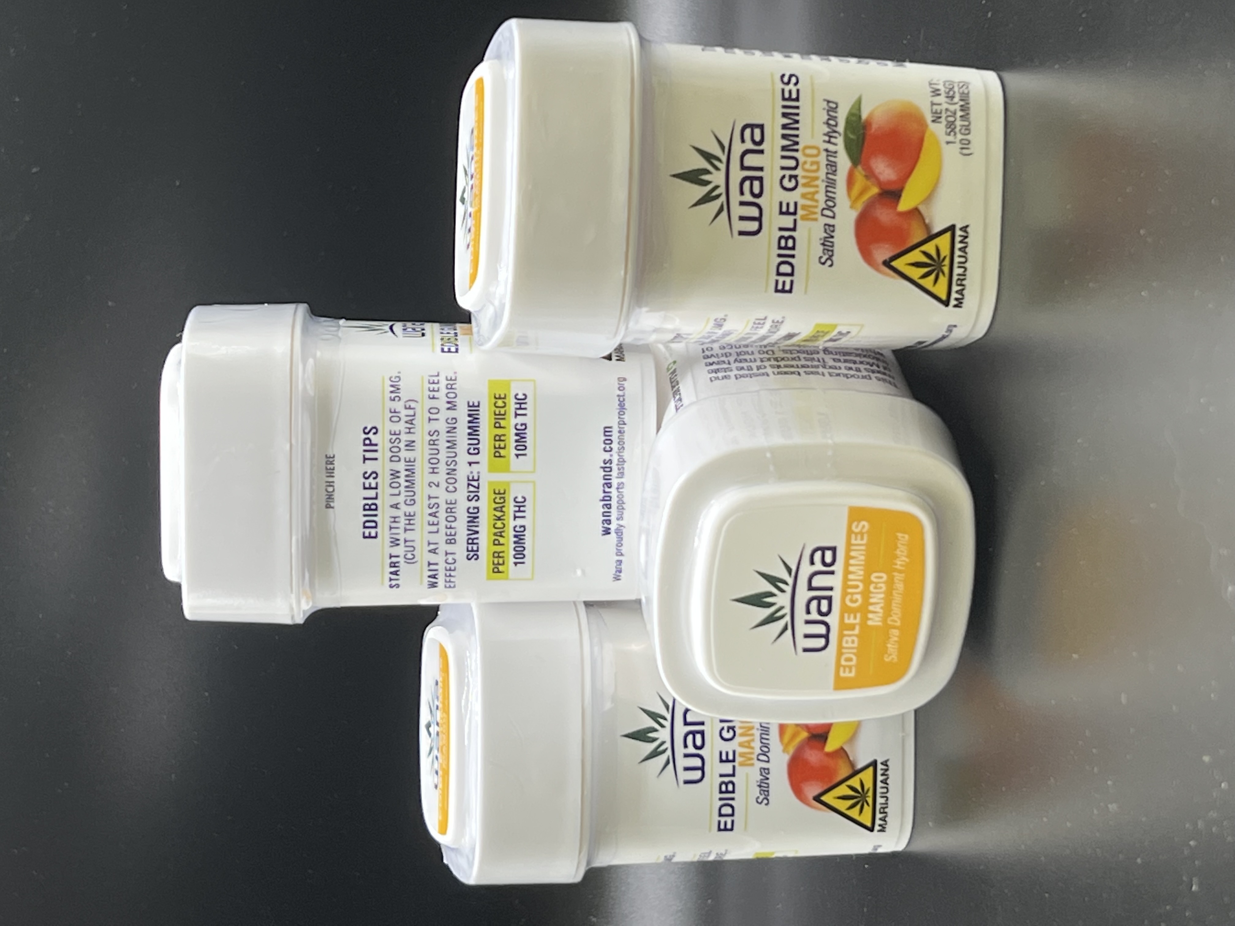Photograph of product: Wana Mango Gummies