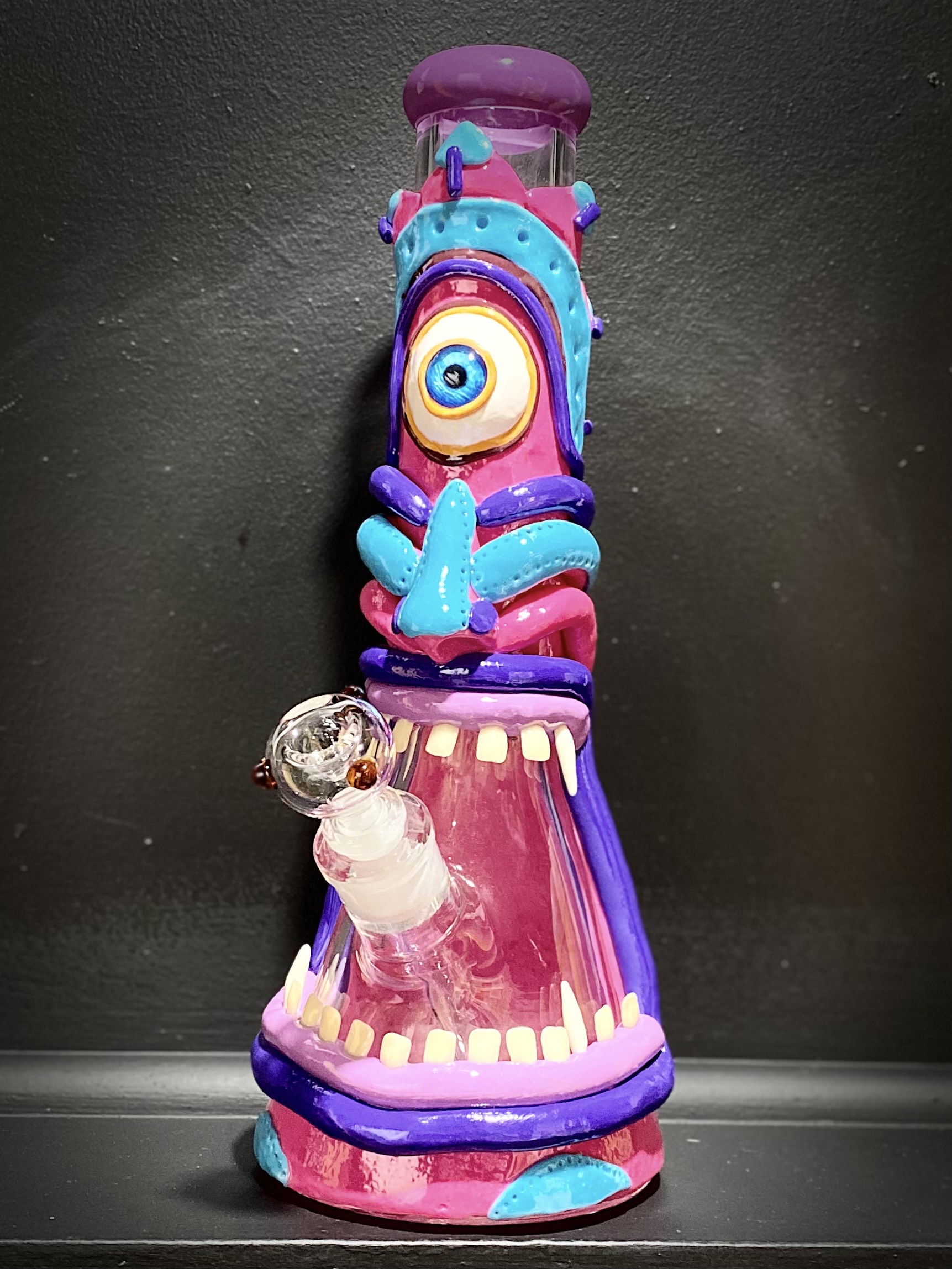 Photograph of product: Tiki Face Monster Bong