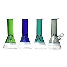 Photograph of product: 7.5" Snowcapped Beaker Bong