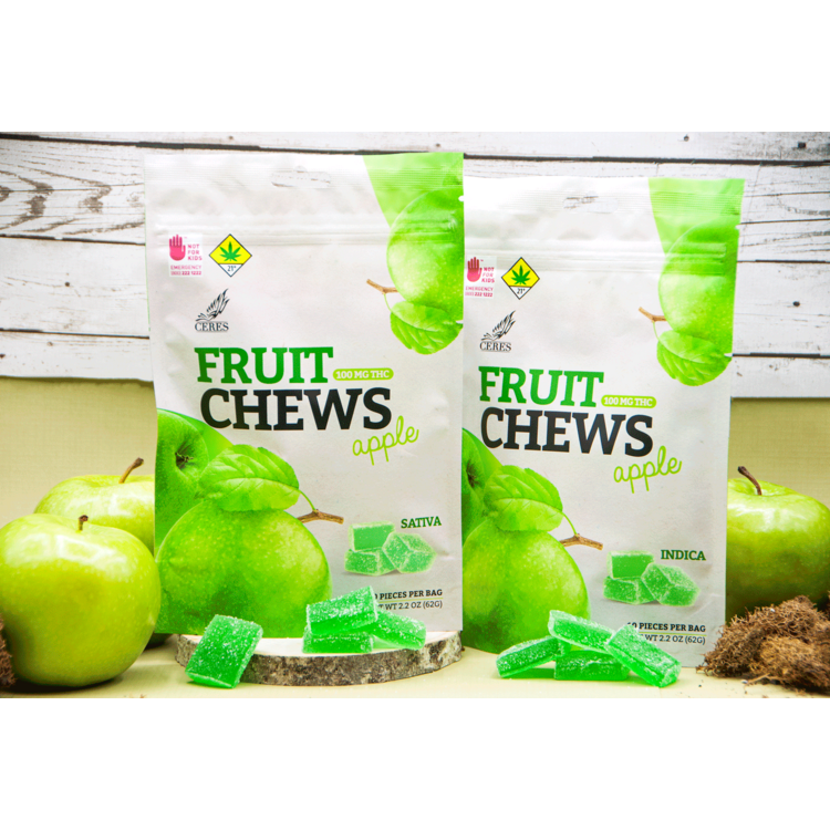 Photograph of product: 10pk Oui'd Apple Soft Fruit Chews c