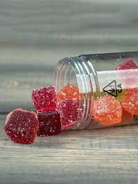 Photograph of product: CLSICS Them Apples Hybrid Rosin Gummies 10pk 100mg