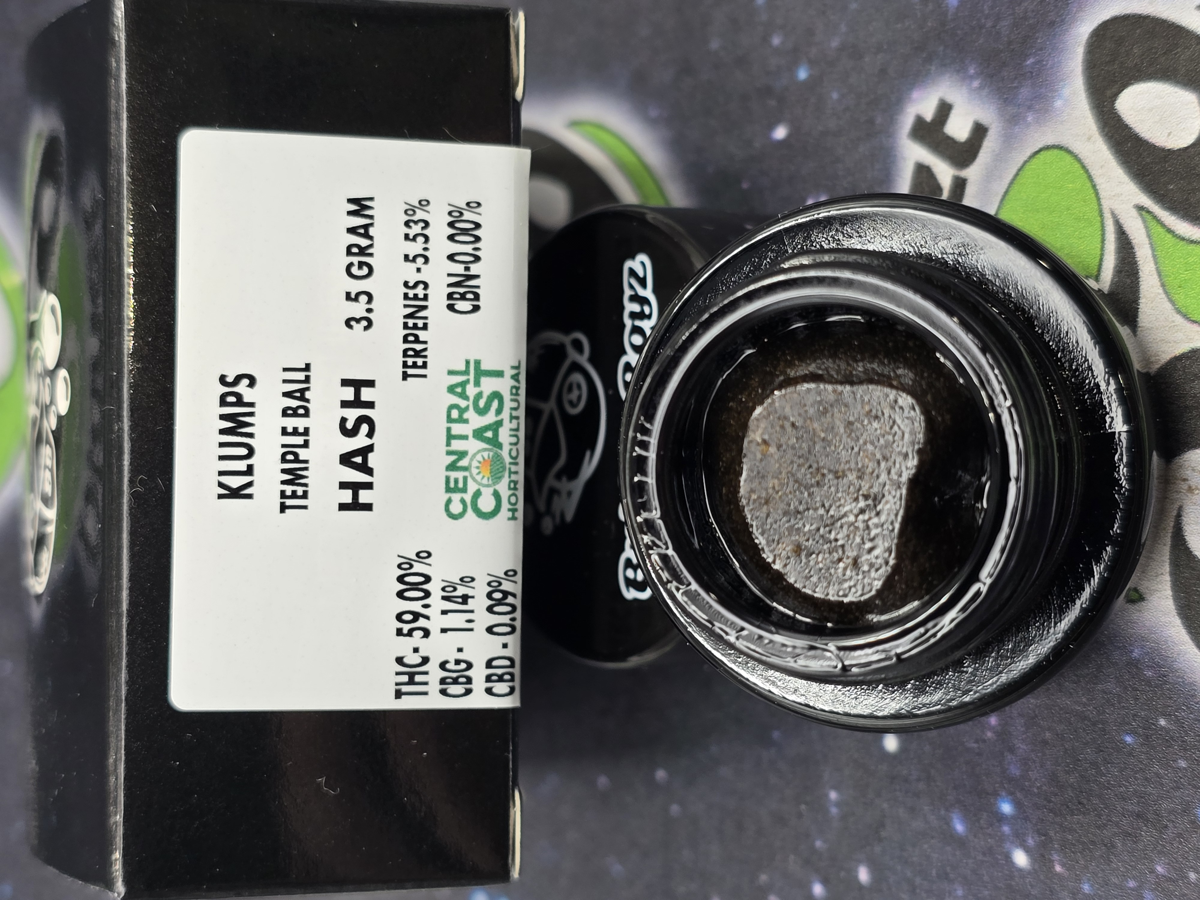 Photograph of product: Bubble Boyz | Klumps Bubble au chocolat Temple Ball