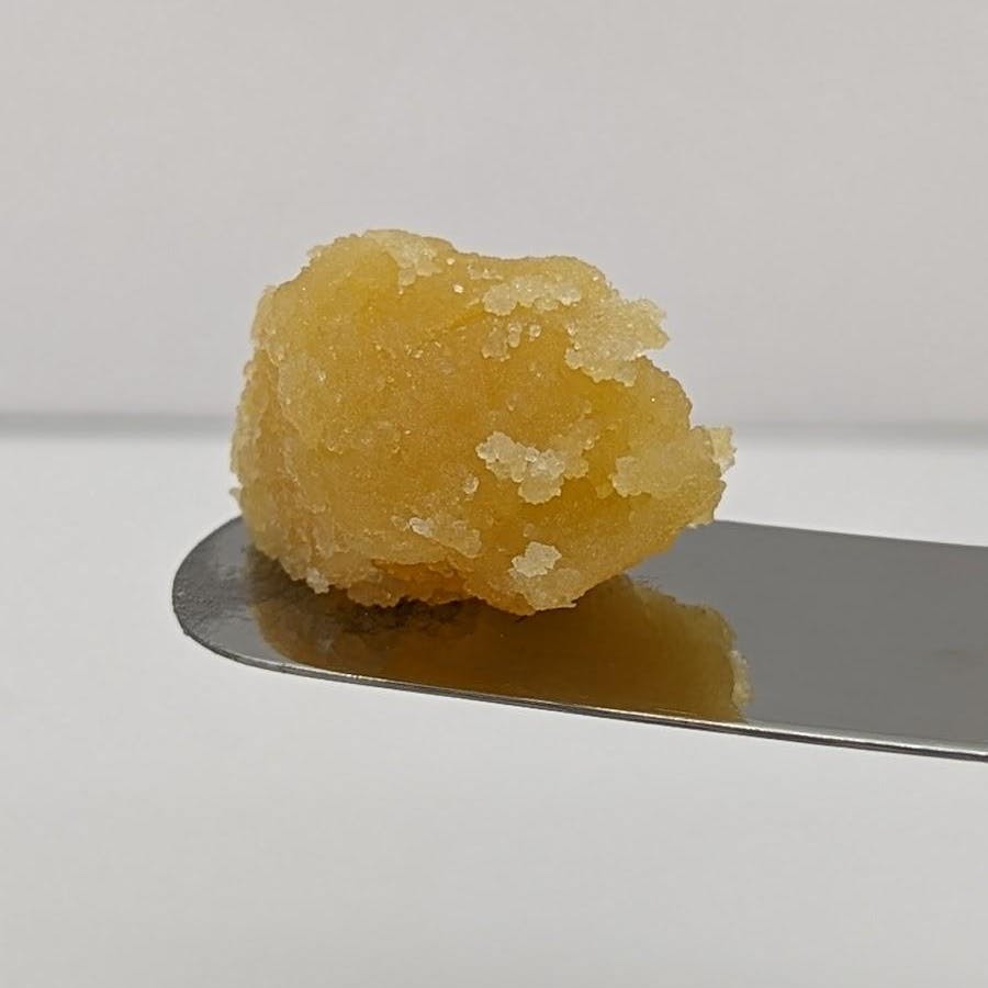 Photograph of product: Budfox Lemonage A Trios Sugar Wax 1g