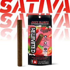 Photograph of product: Hellavated Juicy Bluntz Strawberry Haze Infused Blunt