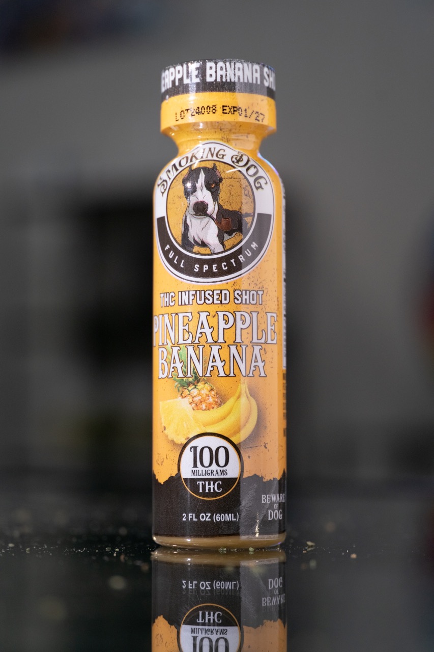 Photograph of product: SMOKING DOG - TH-oui SHOT 100mg - PINEAPPLE BANANA