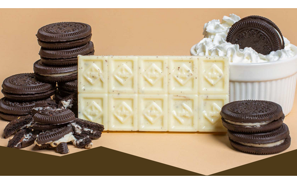 Photograph of product: Koala Cookies & Cream Chocolate Bar