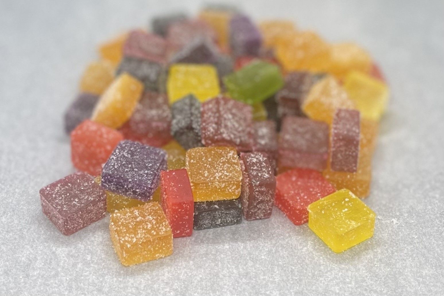 Photograph of product: BOLD | Strawberry | Gummies | Oui'd | 100mg