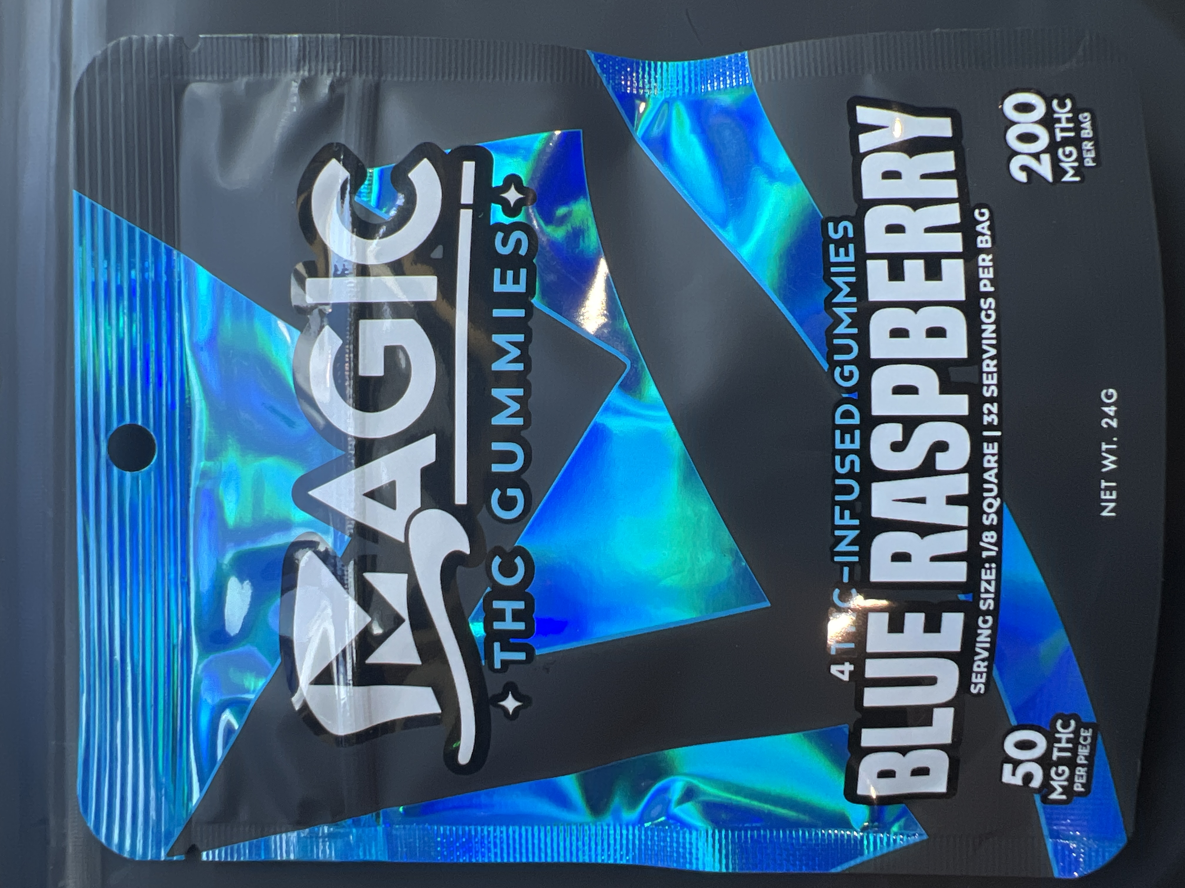 Photograph of product: MAGIC | Blue Raspberry | Edible 200MG