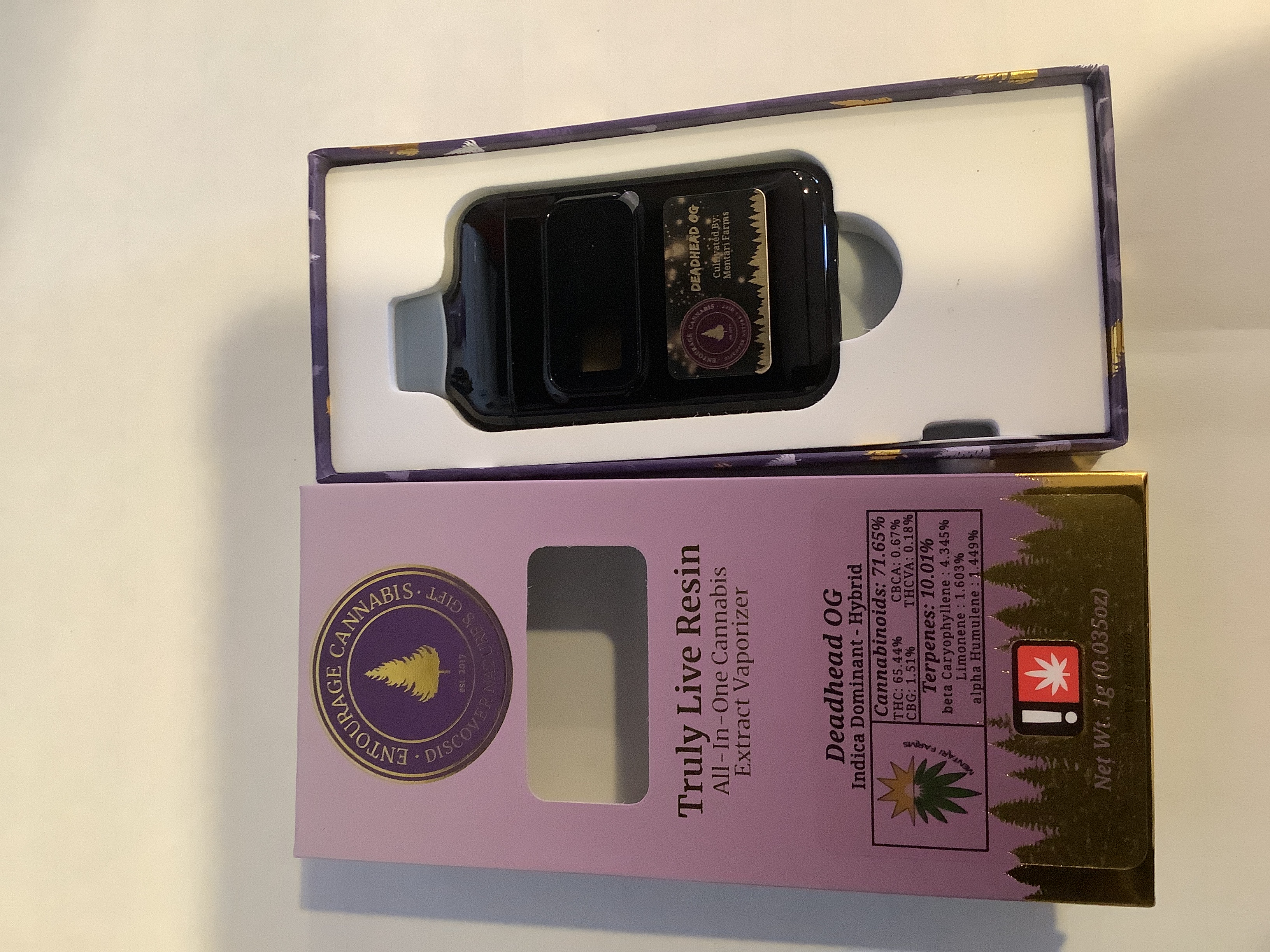 Photograph of product: Entourage Oui'd | DEADHEAD OG Disposable Live Resin Cartridge | 1g