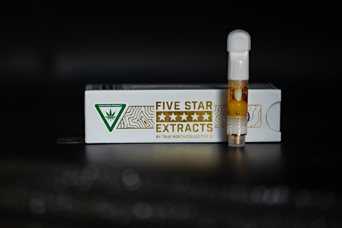 Photograph of product: Five Star Live Sauce Cartridge | Rainbow Belts - Hybrid