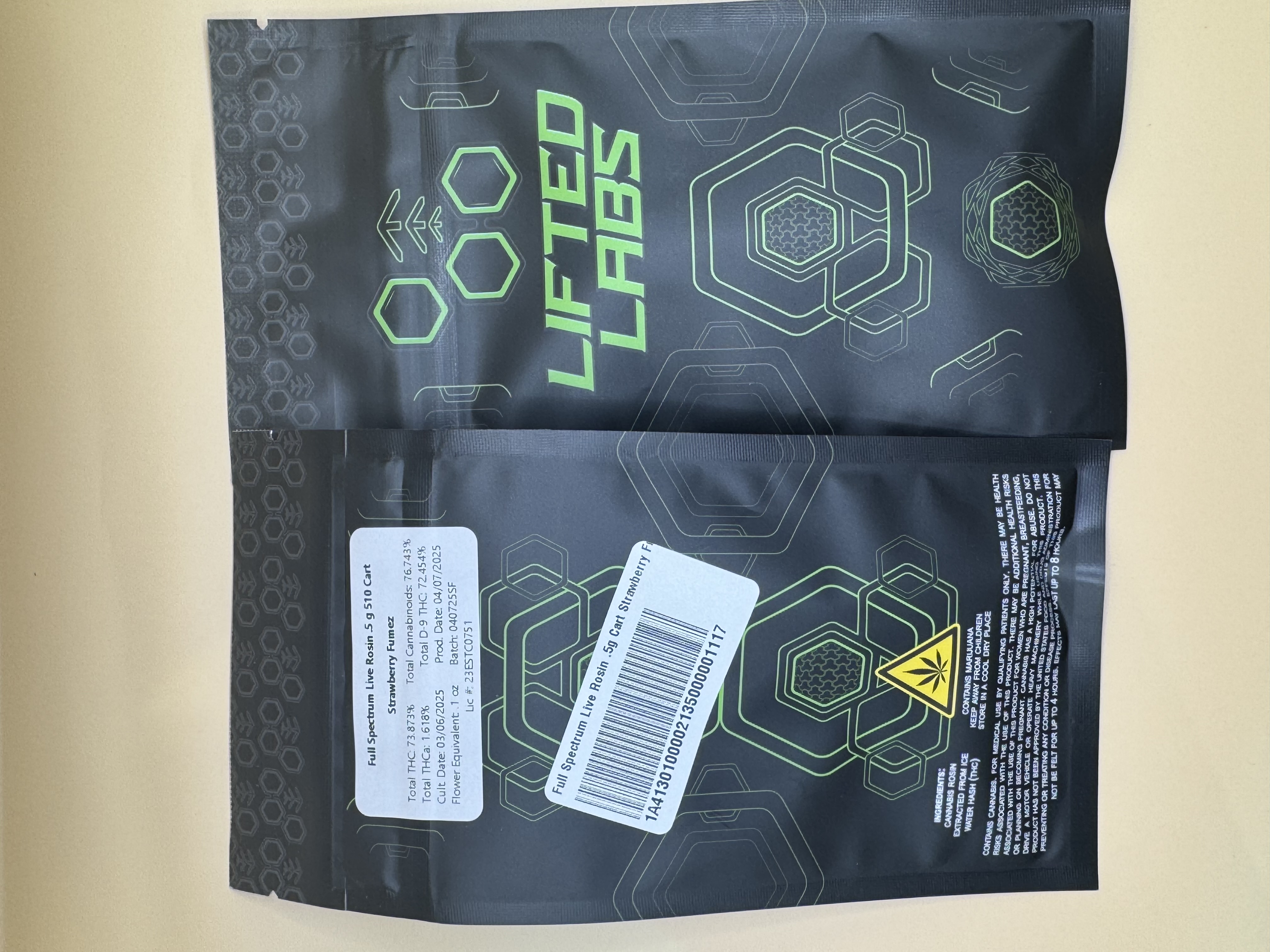 Photograph of Product: Lifted Labs Strawberry Fumez Full Spectrum 510 Live Rosin Cart