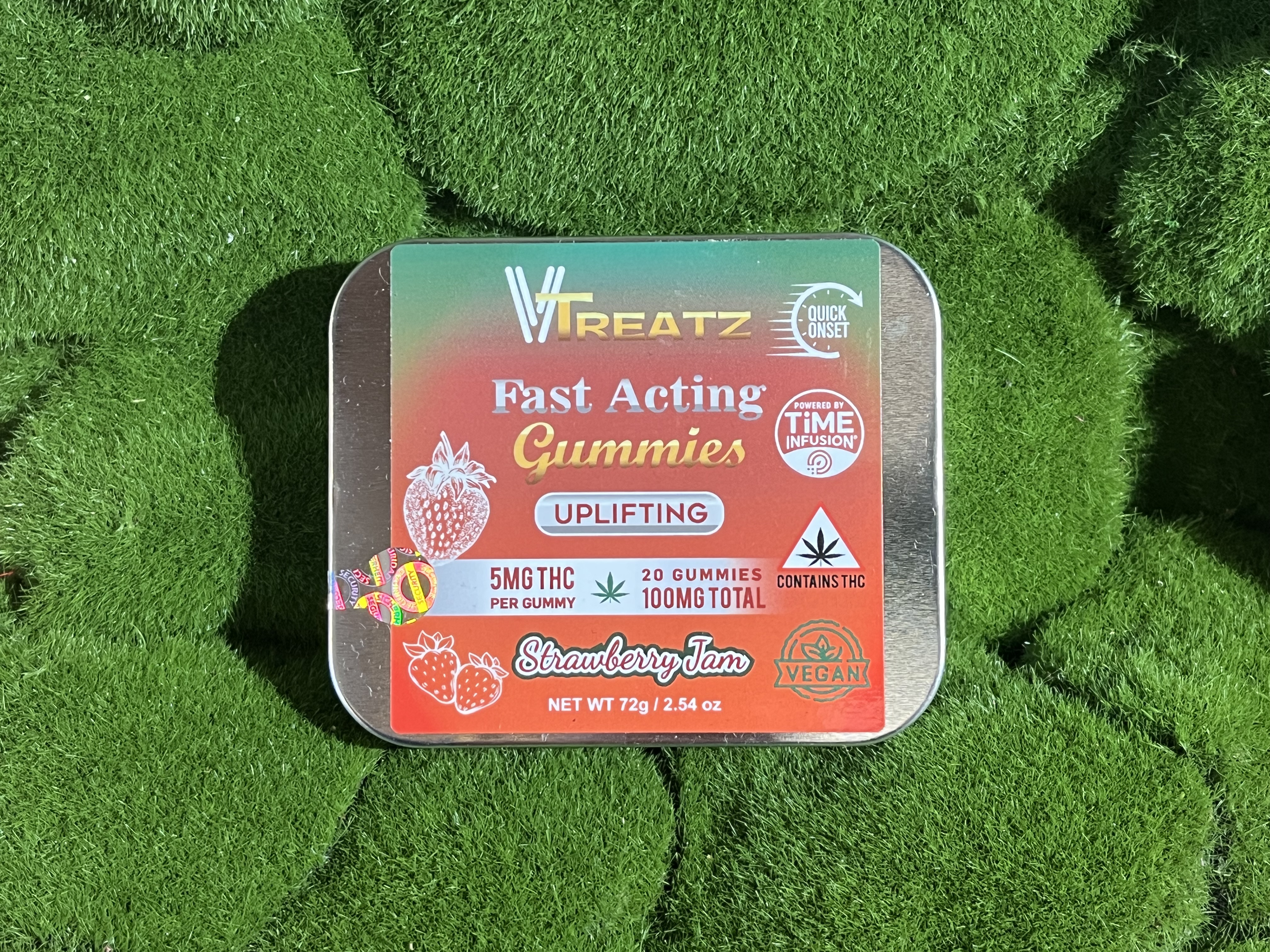 Photograph of product: 100mg Edible Pack | Strawberry Jam Gummies | VTreatz