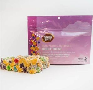 Photograph of product: Heavenly Sweet Treats - Berry Crunch Treat 100 MG - 