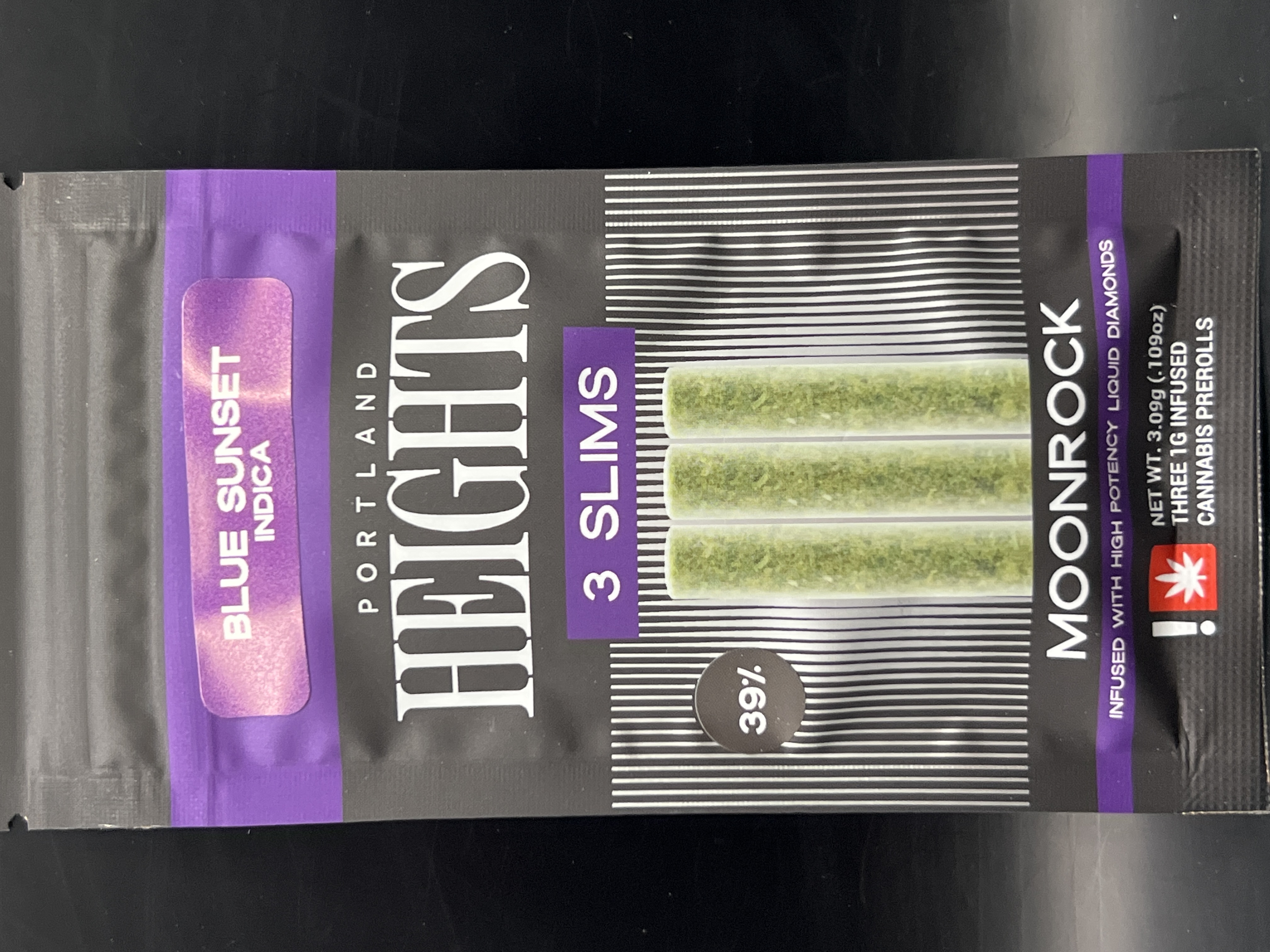 Photograph of product: Portland Heights Blue Sunset Moonrock Slims (3 - Pre-Roll Pack