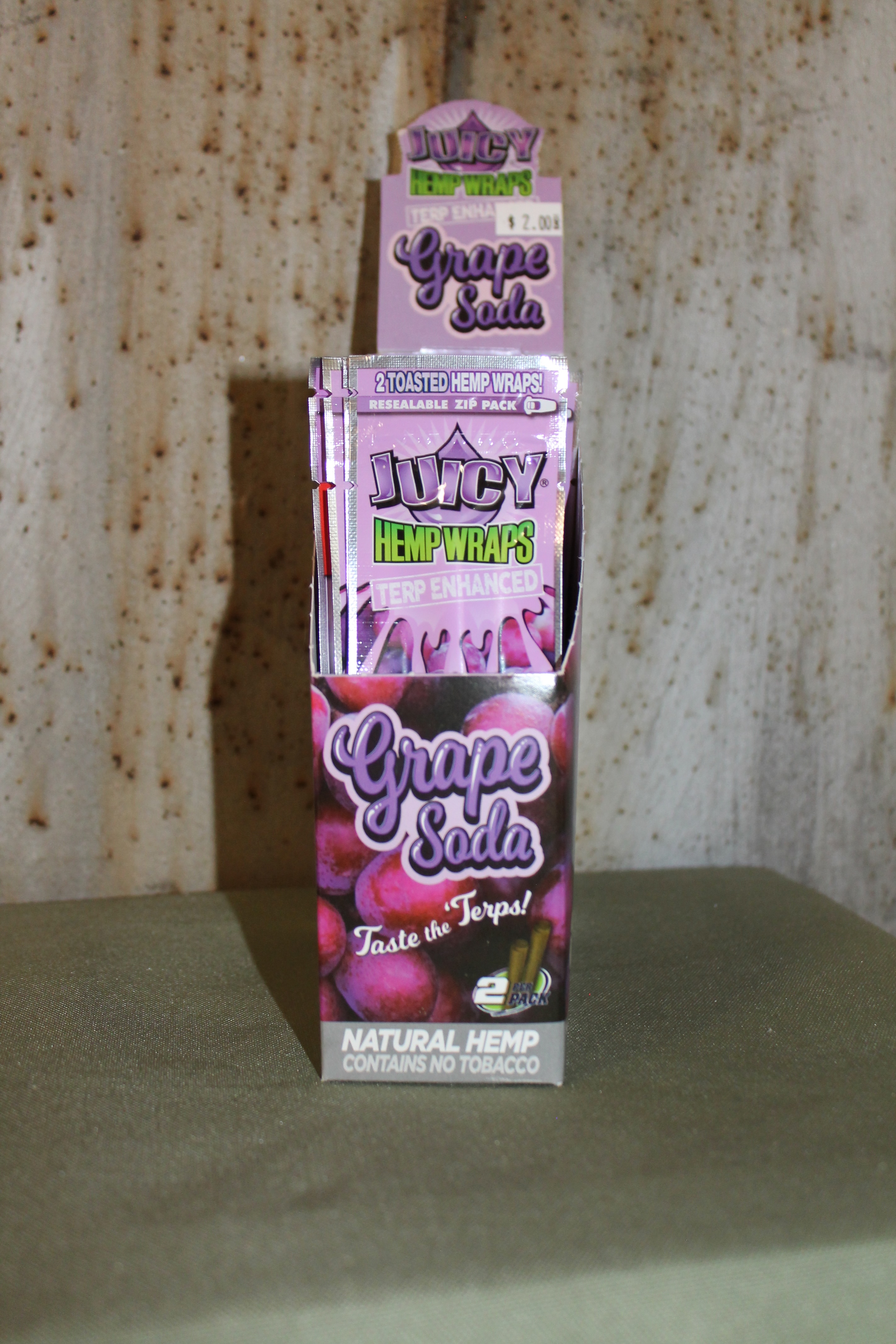 Photograph of product: RCD I Juicy Wraps Grape Soda