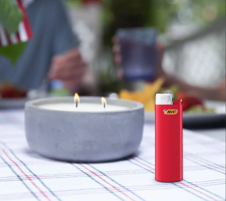 Photograph of product: BiC | Maxi Lighter Assorted Colors