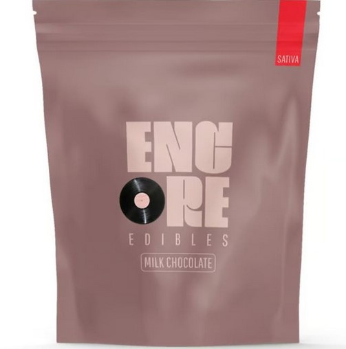 Photograph of product: Encore - Milk Chocolates Oui'd 100mg 10pk RSO Chocolates