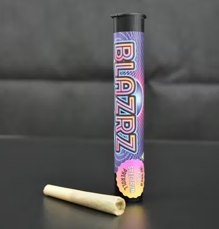 Photograph of product: Blazerz | Frost Berry | Infused Pre-roll Oui'd