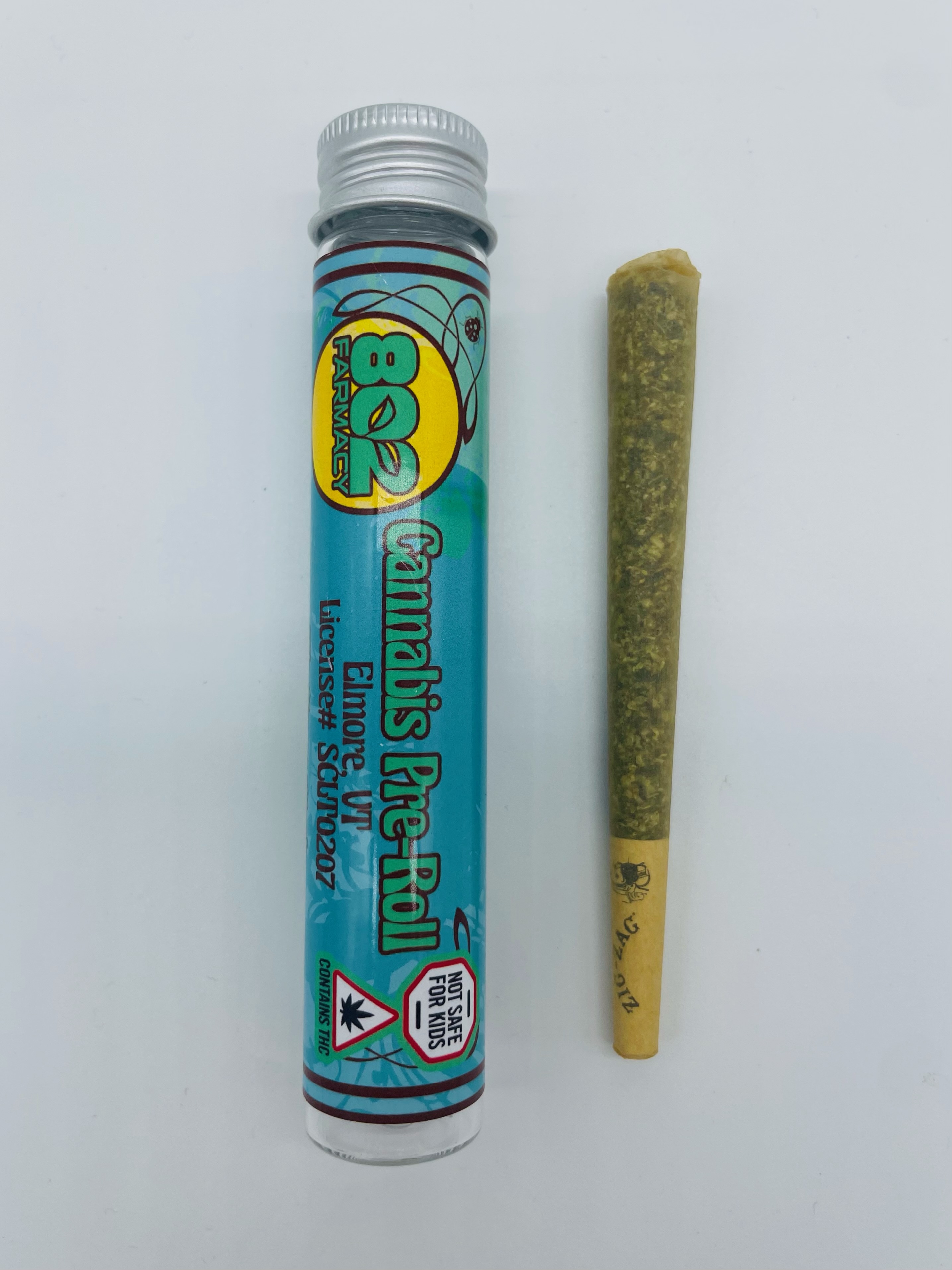 Photograph of product: 802 Farmacy | Fluffanuttah | Pre Roll | 1g | 28.47%TH-oui