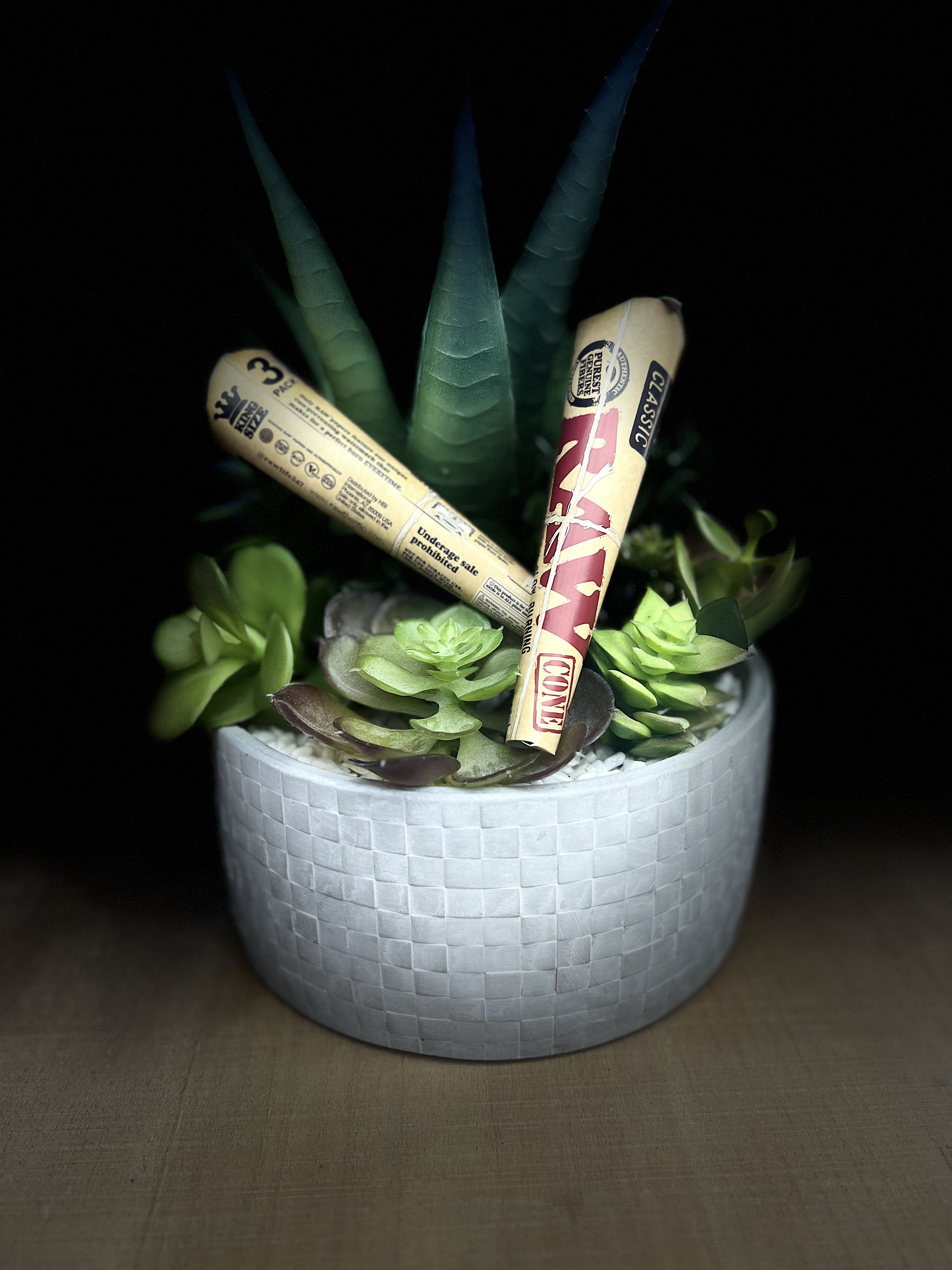 Photograph of product: RAW | 3-Pack King Size Cones | BLACK