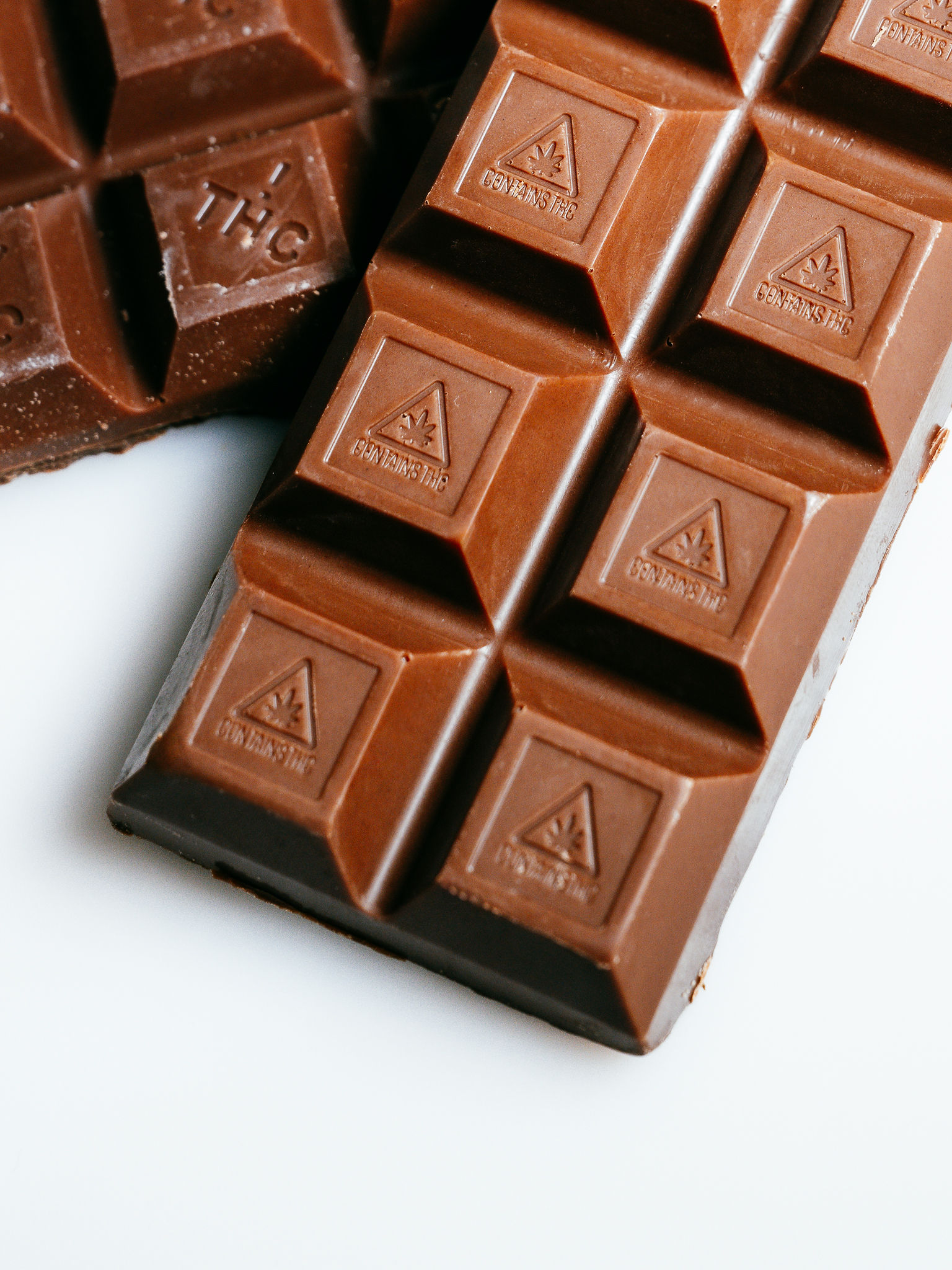 Photograph of product: Stoney Road - Mothers Milk Chocolate Rosin Bar 100mg