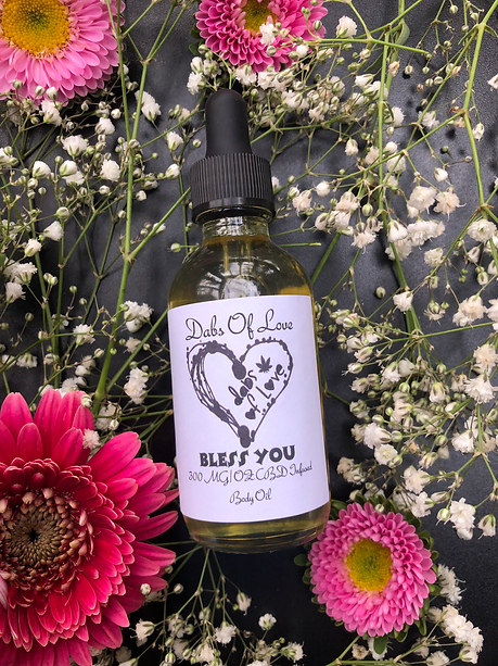 Photograph of product: Joya Soak Body Oil - Dabs of Love - 300mg CBD