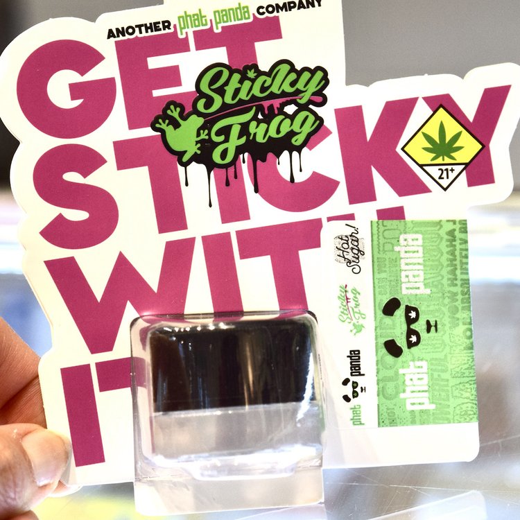 Photograph of product: Chicken & Waffles Live Resin Sugar | 1g