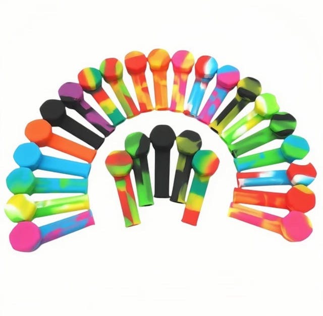 Photograph of product: Small Silicone Hand Pipe With Lid - 3 1/2in - 