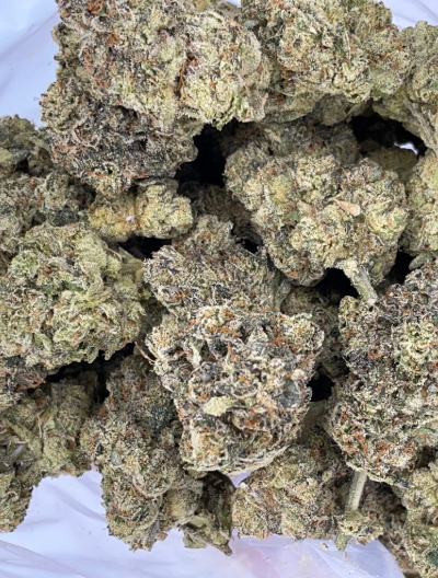 Photograph of product: WEDDING CAKE - 3.5 G