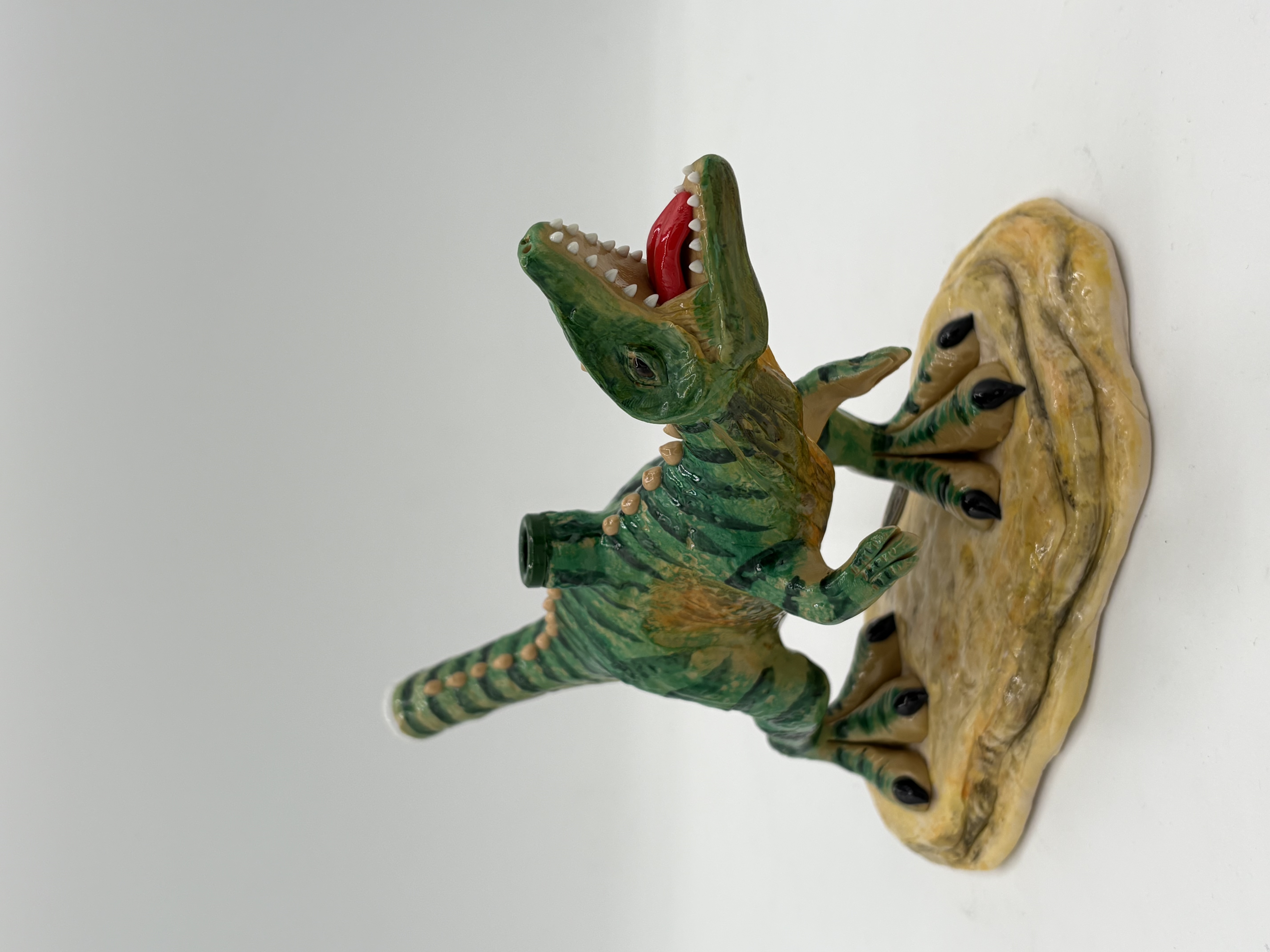 Photograph of product: Glass piece | Dino Tyrannosaurus | Bong