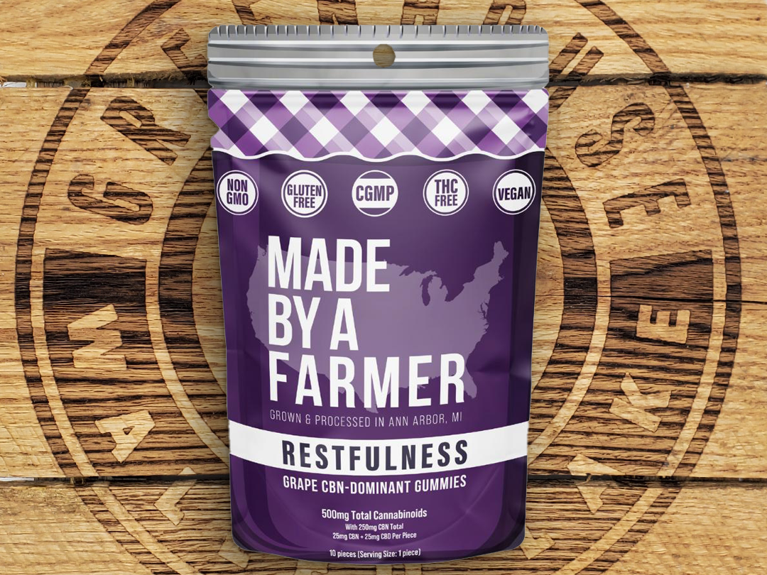 Photograph of product: Made By A Farmer | CBD:CBN Gummies | 500mg