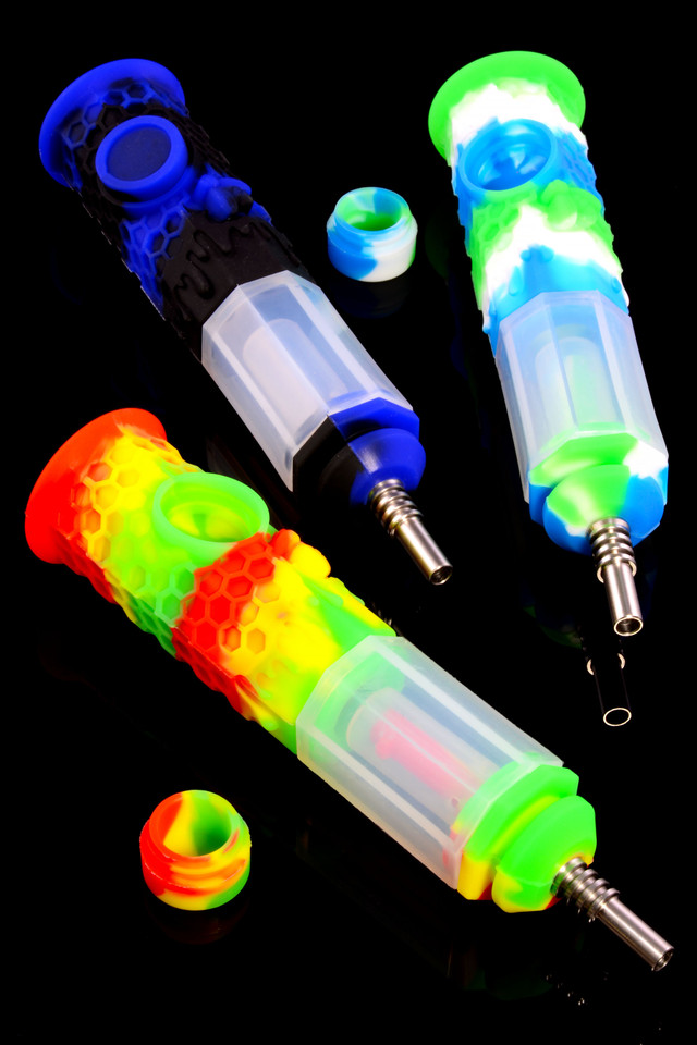 Photograph of product: Dab Straw Kit - Colorful Silicone w/Dome Perc $25