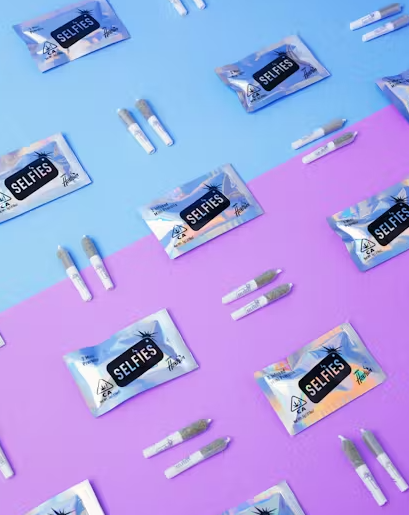 Photograph of product: ICE CREAM CAKE 2PK [DIAMOND & CRUMBLE INFUSED]  0.5G