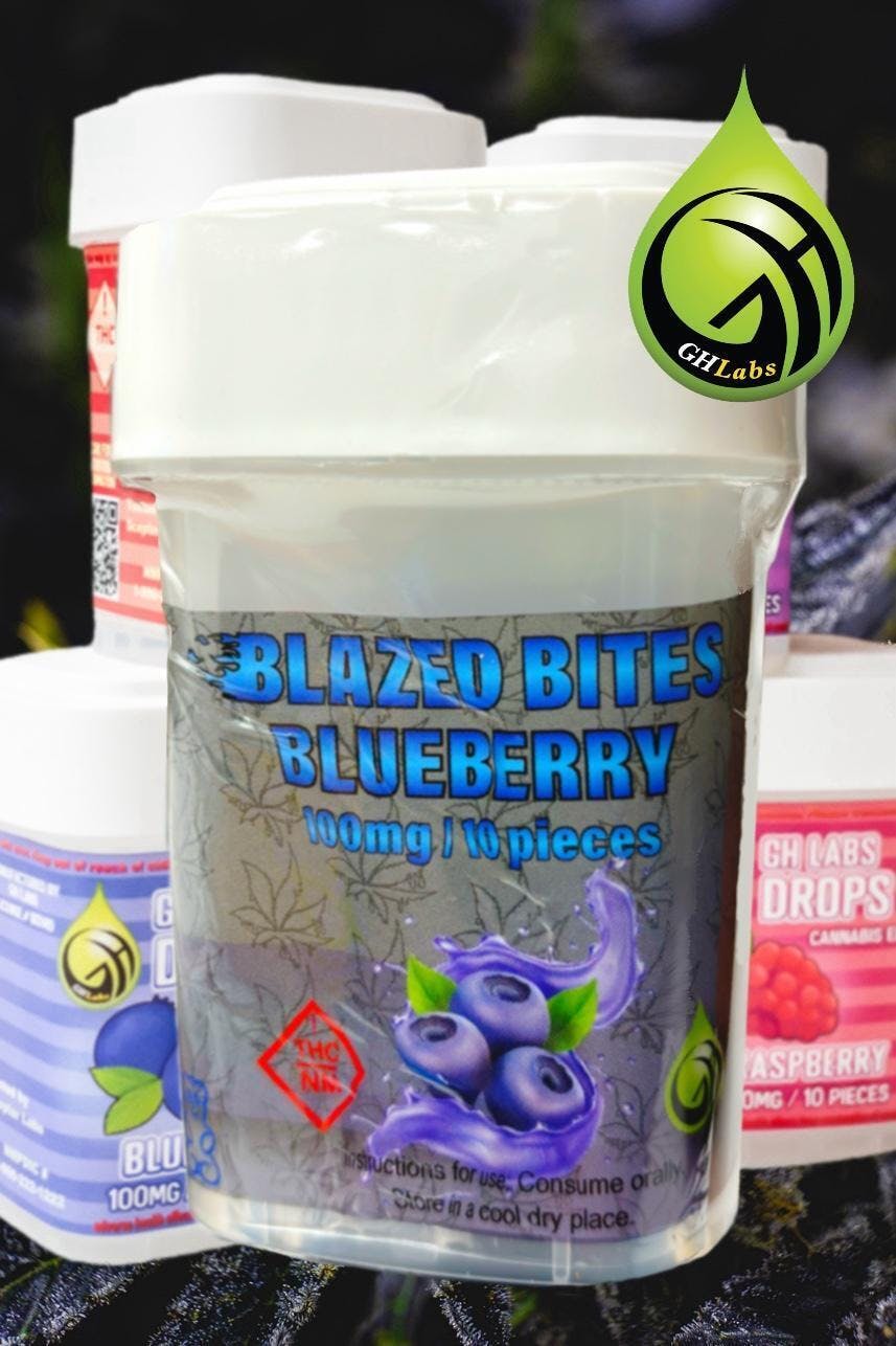 Photograph of product: GH Labs - Blazed Bites - Blueberry Gummies - 100 mg / 10 count bag