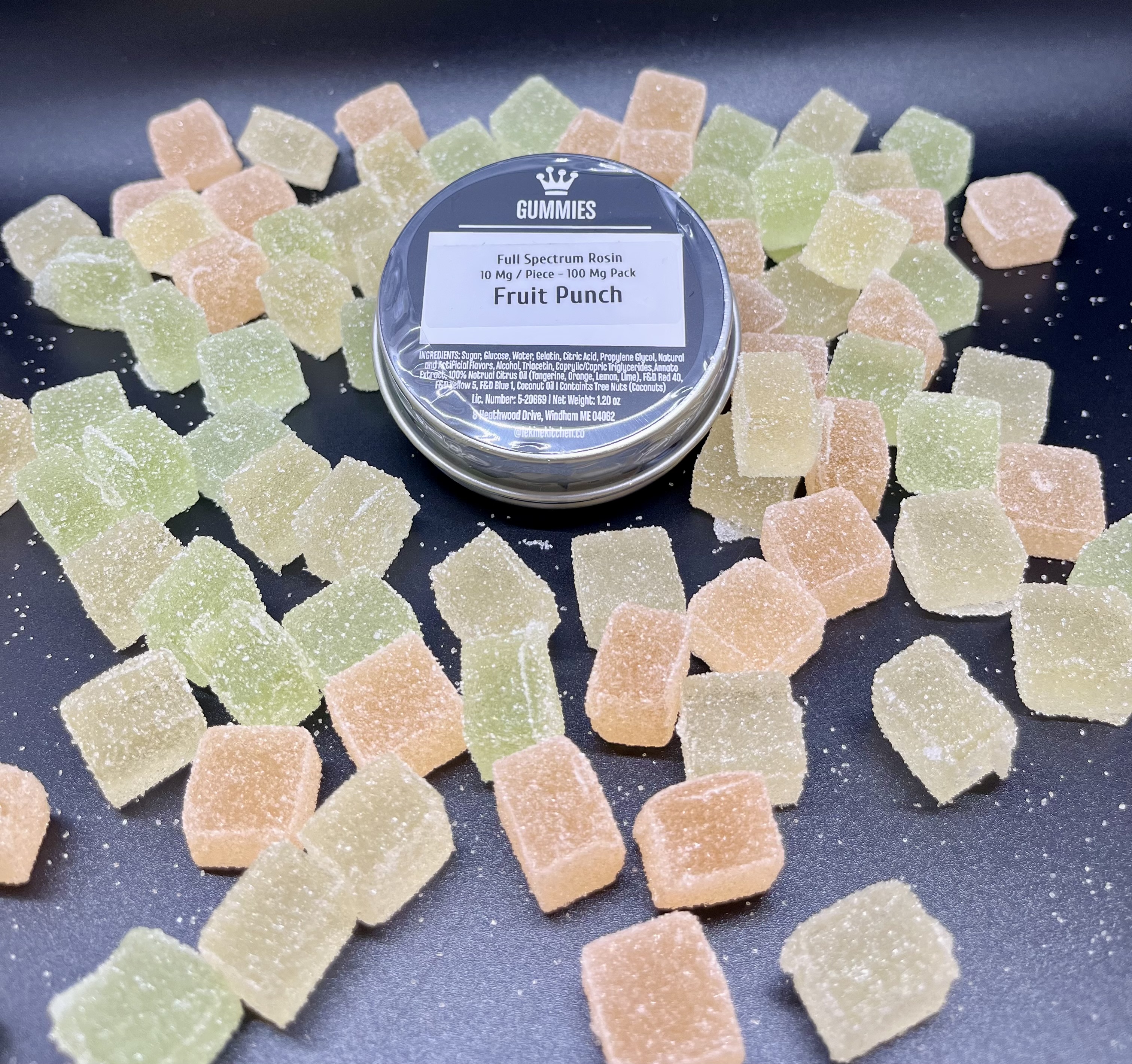Photograph of product: Undertow x Le Kine Kitchen: Fruit Punch 10mg/100mg au chocolat Rosin Gummies