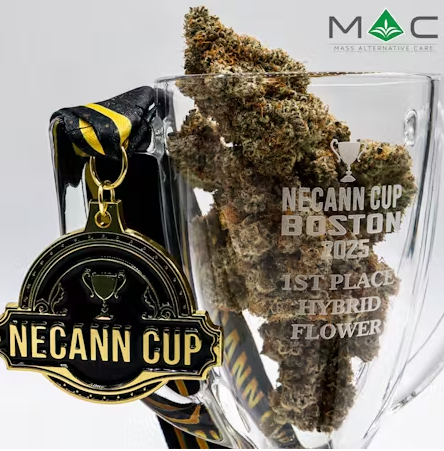 Photograph of product: Dark Desire | 3.5g | Flower
