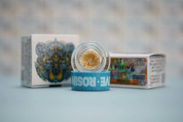 Photograph of product: 1G Cold Cure Rosin White Fire Diesel (T3) - White Fire Diesel