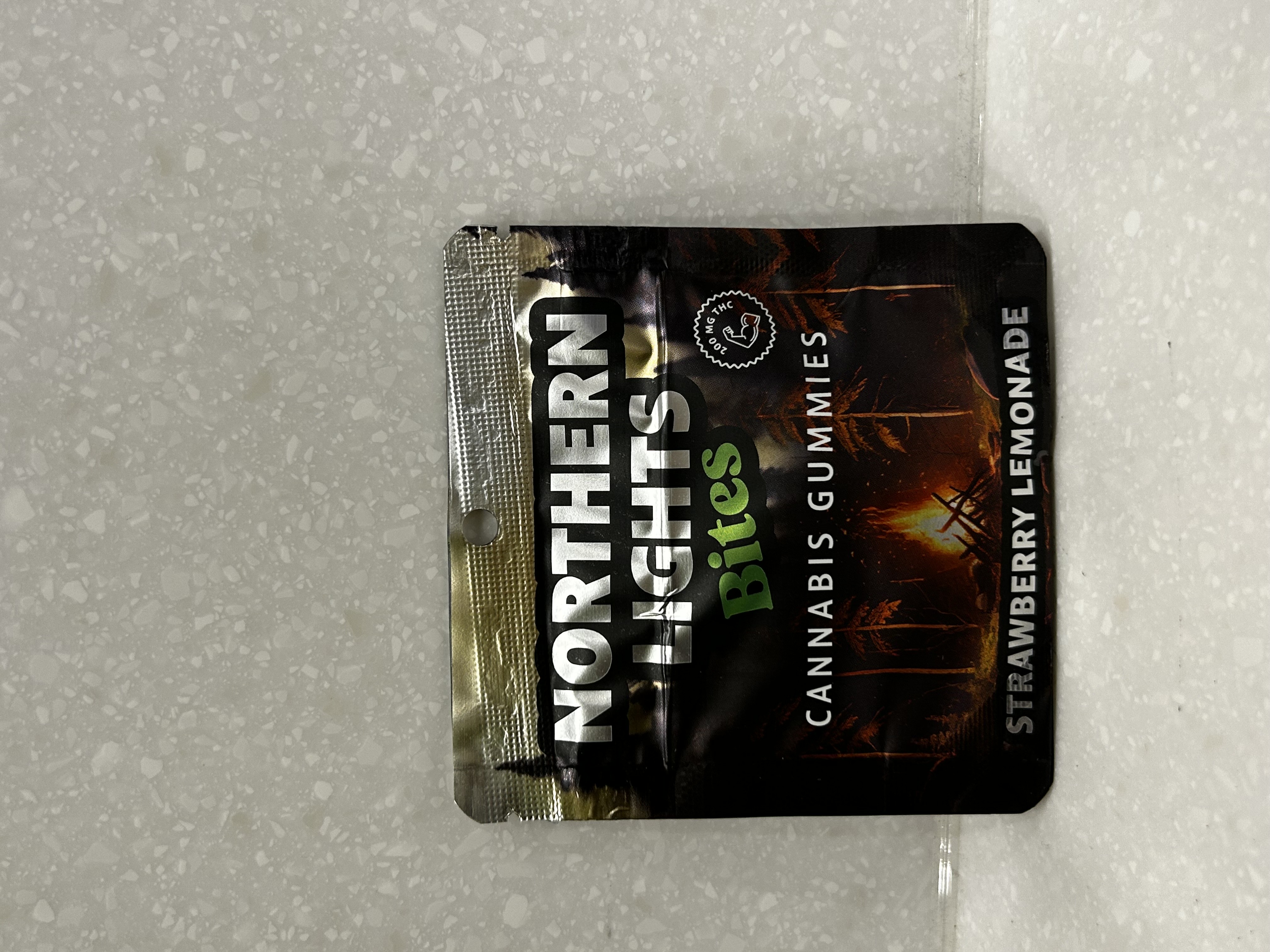 Photograph of product: Northern Lights FX | Gummies | Strawberry Lemonade | 200mg